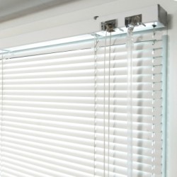 Жалюзи горизонтальные алюминиевые "Танго 25-М", Белый шелк 5101, 42,5 х 150 см, упр Правое